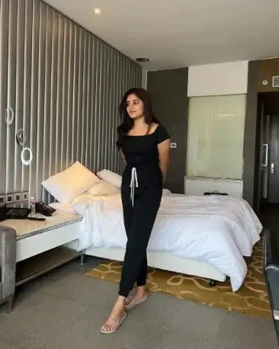 Call Girls Shyamla Hills Cash On Delivery